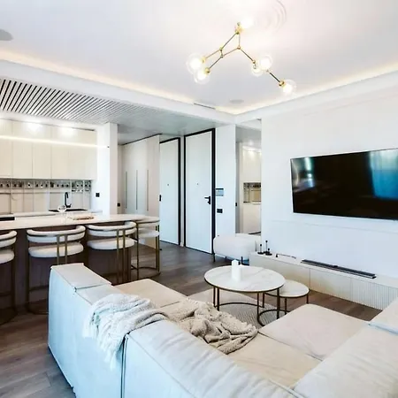 Ultra Premium Apartment, Cinema Experience 아파트 클루지나포카